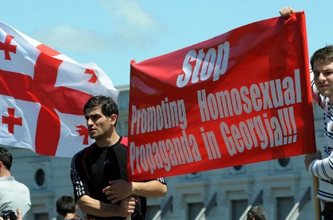 Слава Богу! В Грузии не смогли собрать 200 тыс. подписей для референдума об однополых браках